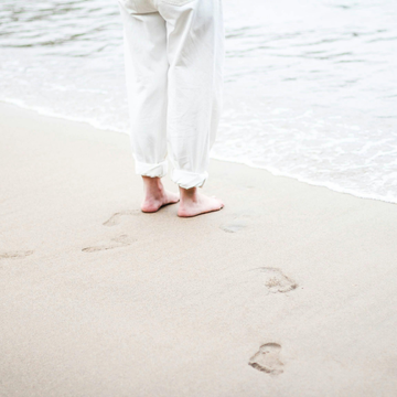 El Naturalista Barefoot Shoes: a slower take on summer style