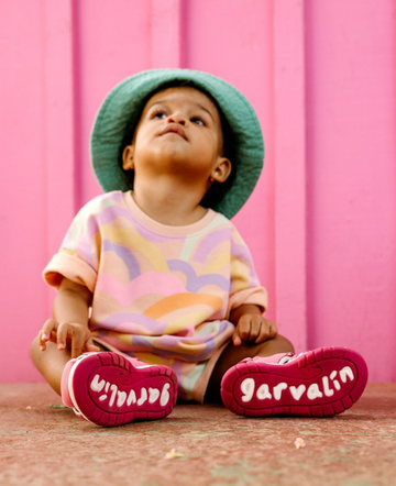 Garvalin: Barefoot and Bluey