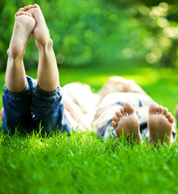 May Round Up: Sunny Days, Sandals, and New Friends