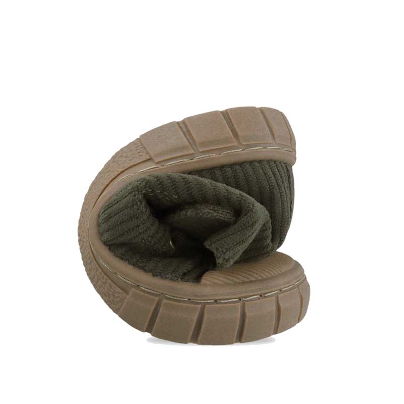 Garvalin Kids Boot in olive, scrunched up.