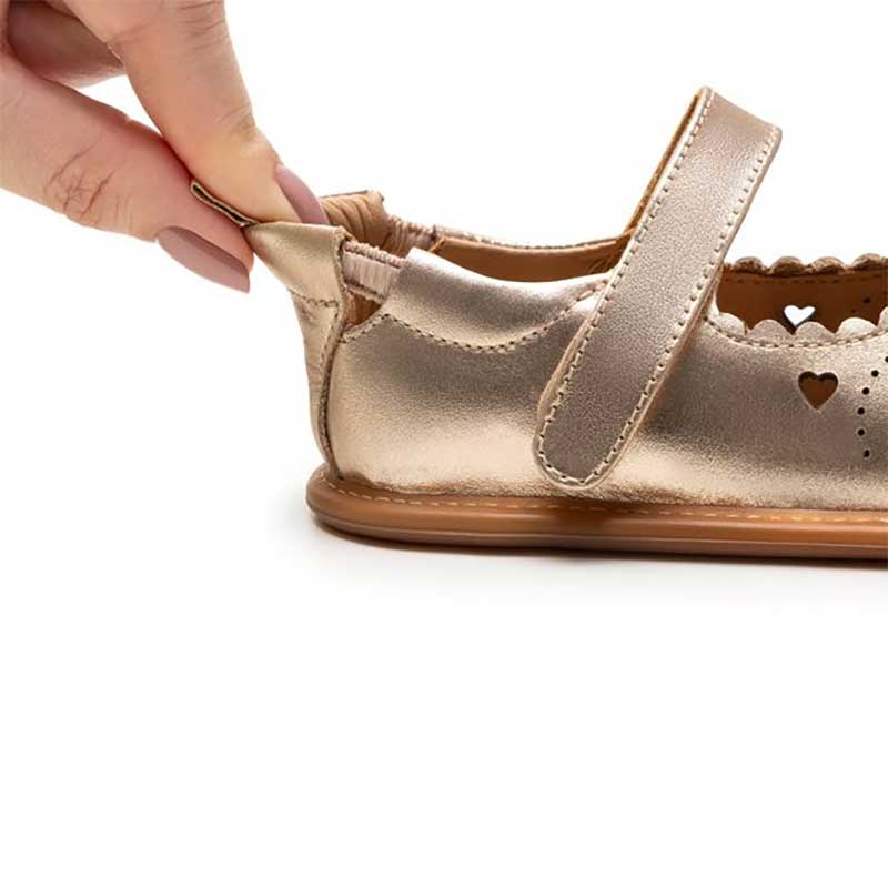 Tip Toey Joey Toddler Mary Jane Shoe Sweetheart - Metallic Salmon, close up of elasticated heel.