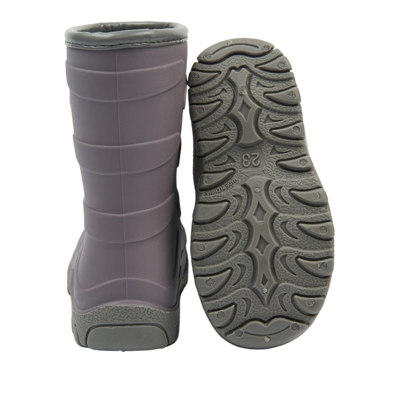 Pair of Mikk-Line Kids Vegan Thermal Boots - Shark Grey, one showing the rear view and the other showing the sole view.