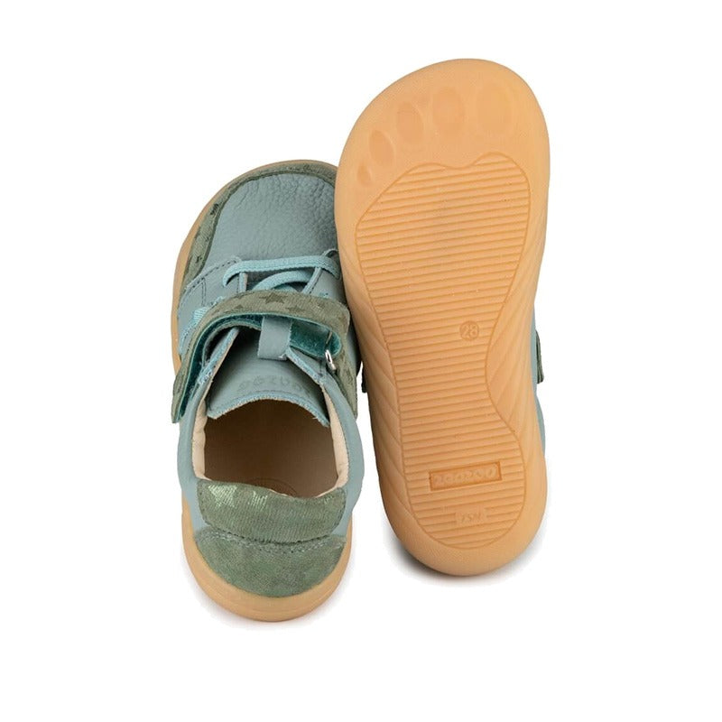 Pair of Zeazoo Kids Shoes Husky Mini - Mint Stars, one showing the top view and the other showing the sole view.