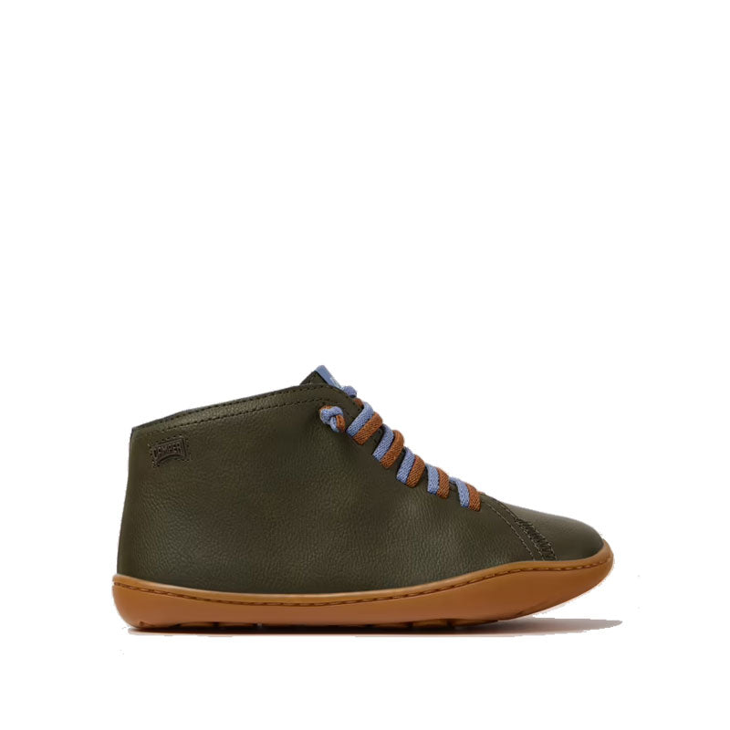 Camper Kids Peu Boot in green, outer side view.