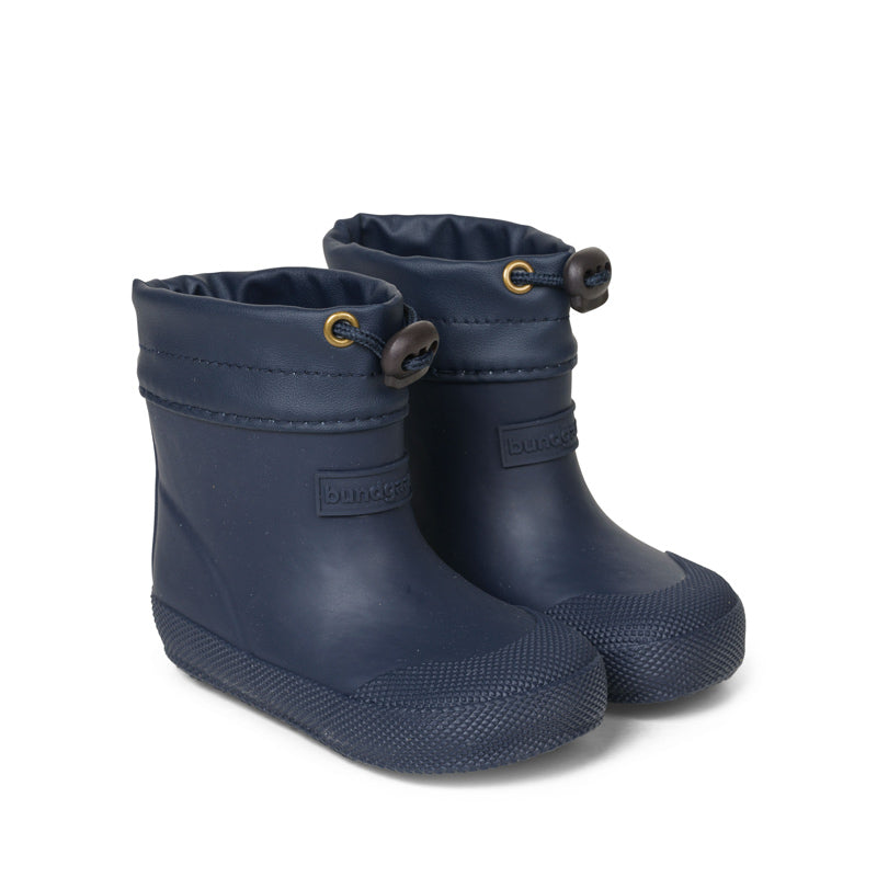 Pair of Bundgaard Toddler Wellies Malik - Midnight, angled view showing outer side and front.