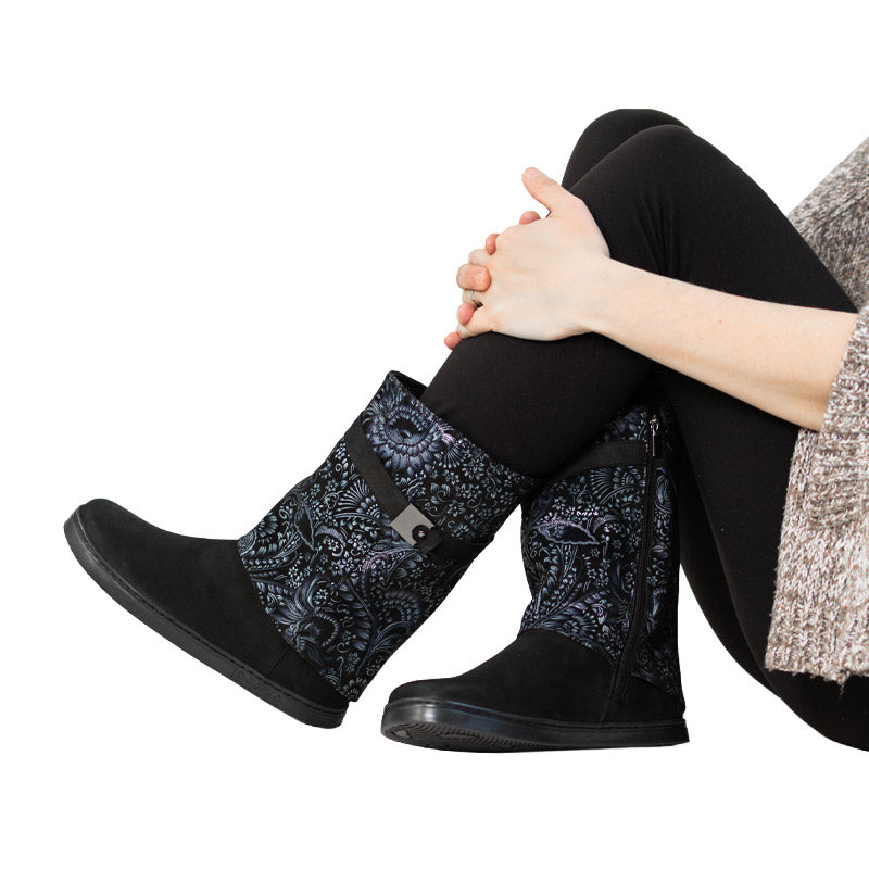 Person wearing Peerko Women's Boots Eve - Paradise.