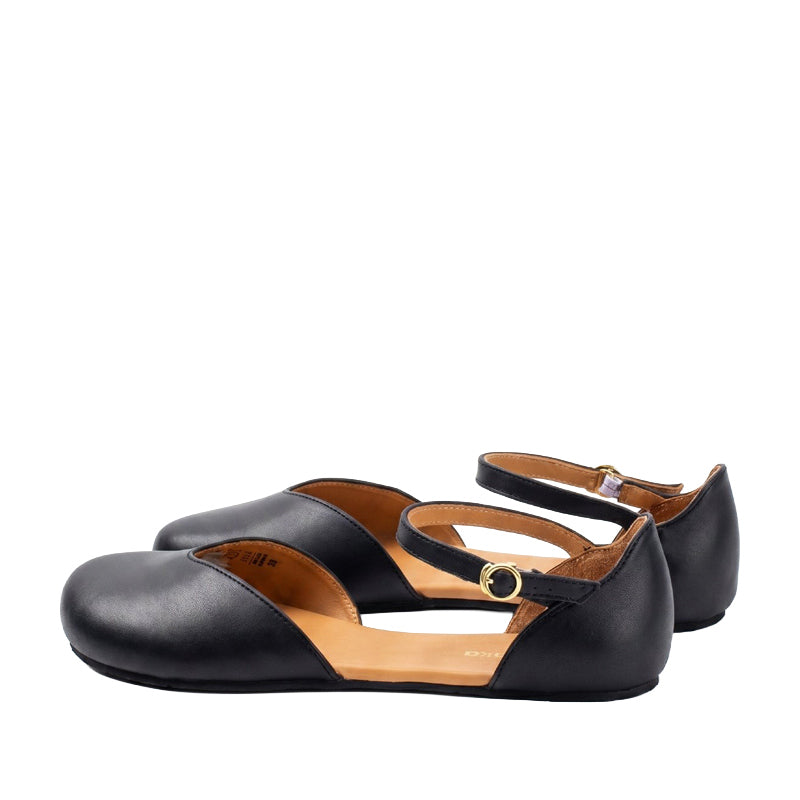 Pair of Be Lenka Women's Ballet Shoes Lilea - Black, angled view showing outer side and rear.