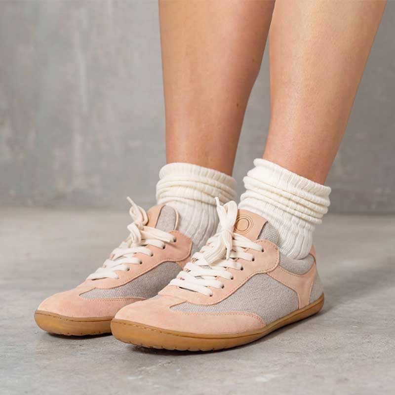 Person wearing Mukishoes Trainers Lyra - Venus.
