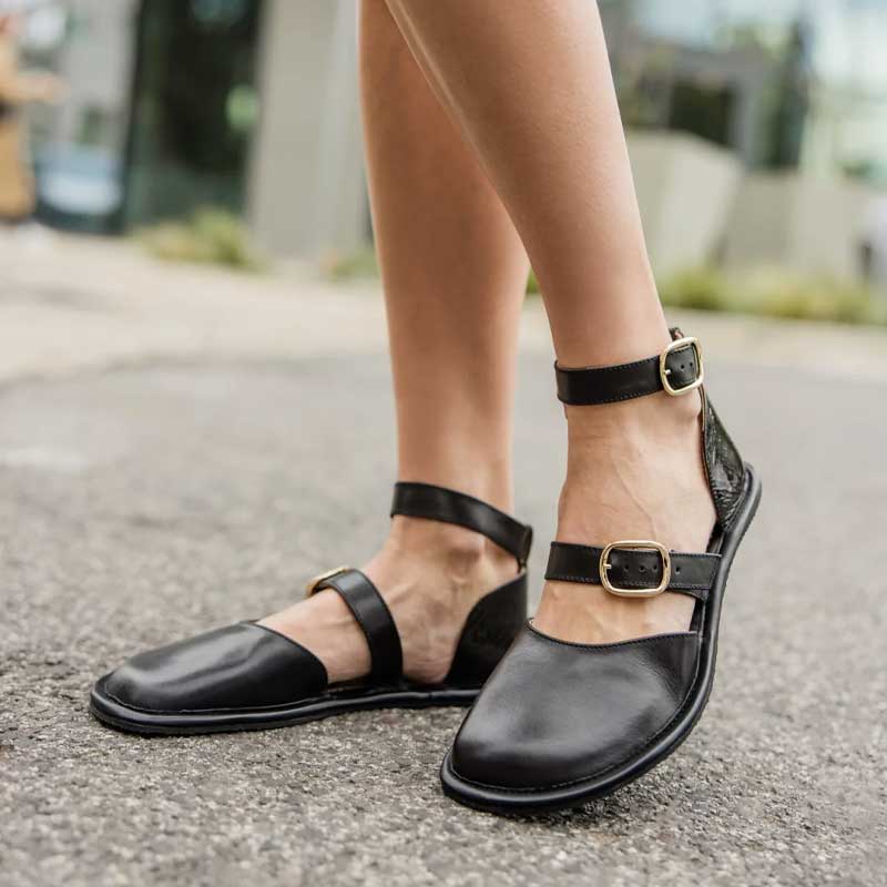 Shapen Women's Neeja Sandals - Black