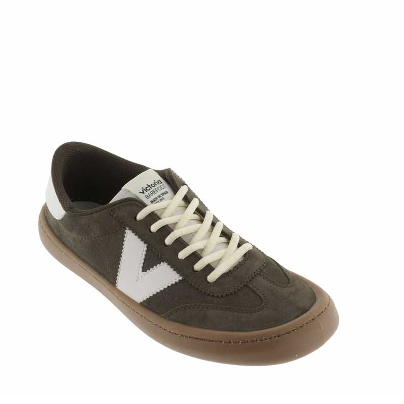 Victoria Adults Trainer Olmo - Khaki, angled view showing outer side and front.