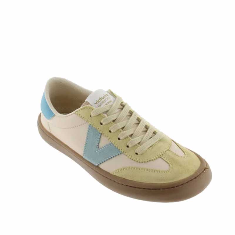 Victoria Women's Trainer Olmo - Vanilla, angled view showing outer side and front.