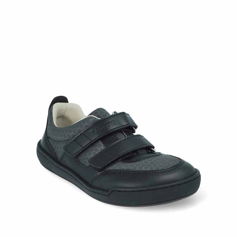 Rayve Kids Trainer Catbourne - Black, angled view showing outer side and front.