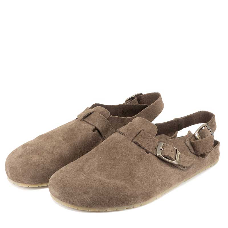 Pair of Mukishoes Clogs Soca - Brown Suede, angled view showing outer side and front.