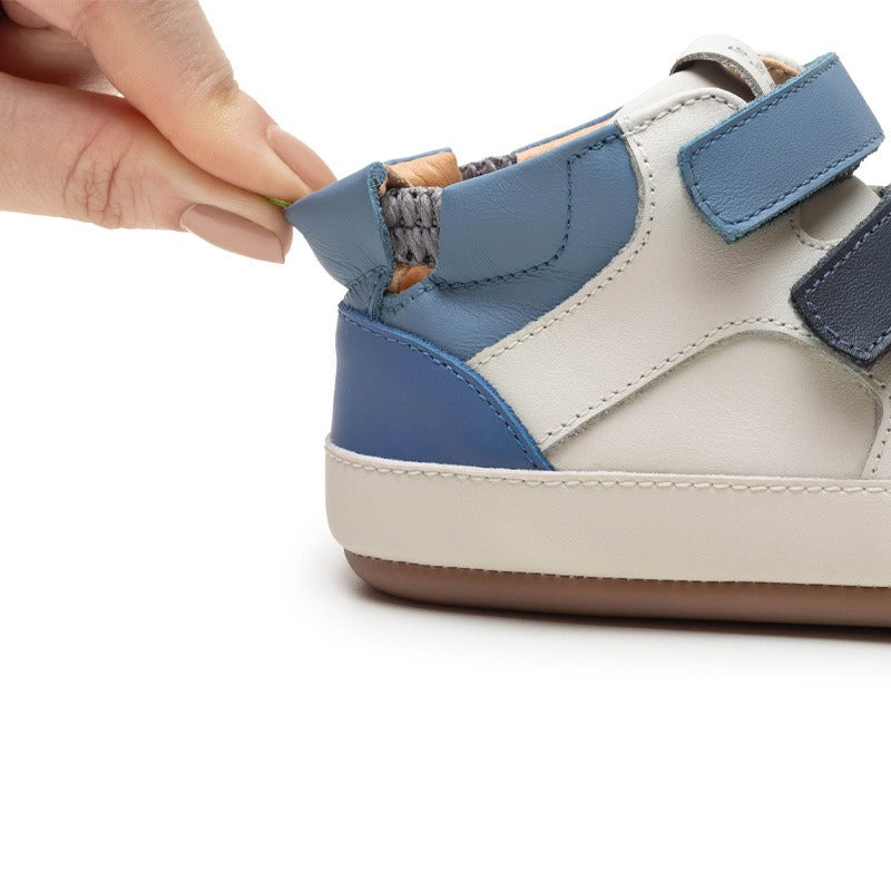 Tip Toey Joey Toddler Boot Metropoly - Tapioca/Blue Tang/Navy, close up of heel.
