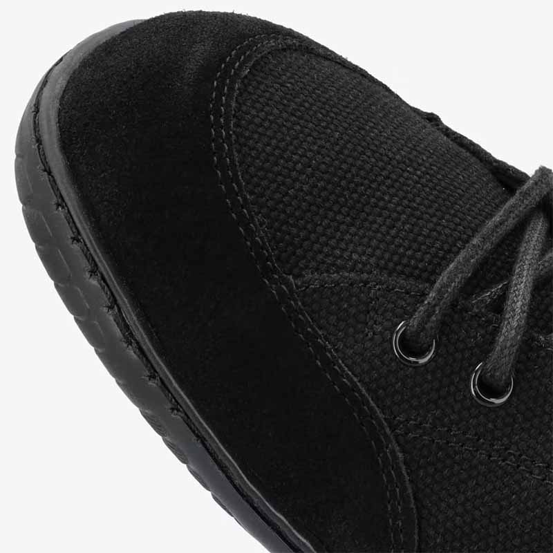 Close up of Groundies Men's Amsterdam GO1 Shoe in black.