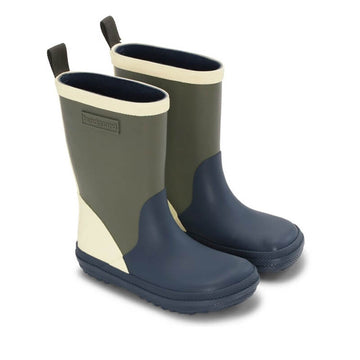 Pair of Bundgaard Kids Wellies Classic Charly High 2 - Navy and Green, angled outer side and front view