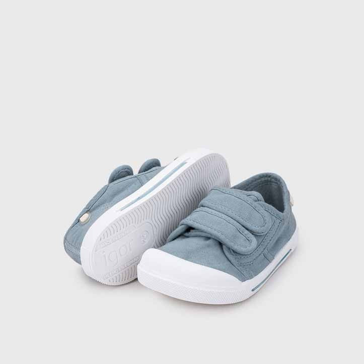 Pair of Igor Canvas V Shoes - Oceano, outer side, front and sole view.