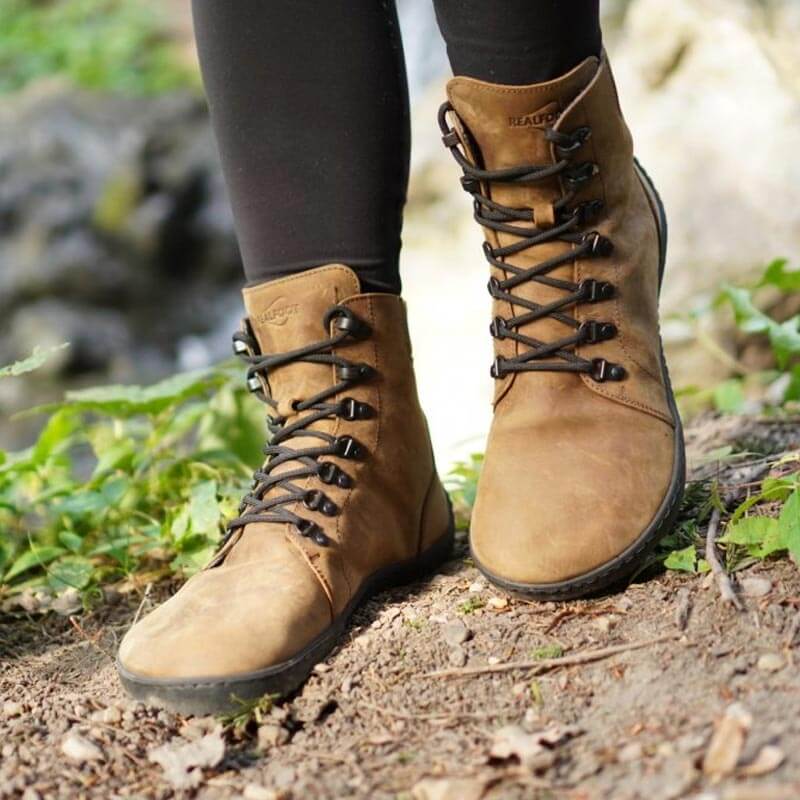 Person wearing Realfoot Adults Boots Farmer Spring - Light Brown.