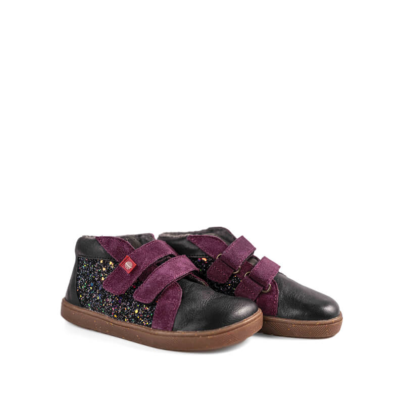 Pair of Tikki Lang.S Kids Boots Firefly - Purple, angled view showing outer side and front.