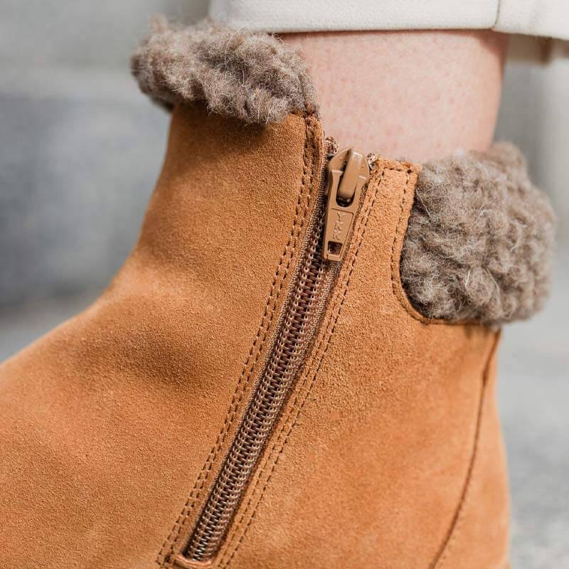 Shapen Fluffy Boots Brown (2)