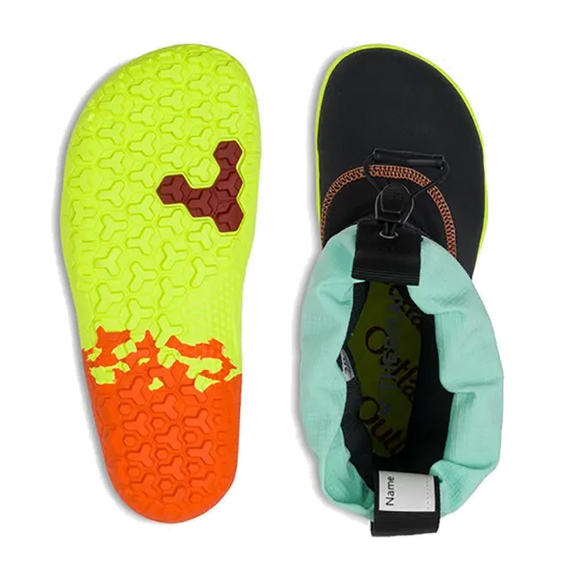 Pair of Vivobarefoot Kids Boots Lumi - Electric Obsidian, one showing the sole and the other showing the top view.