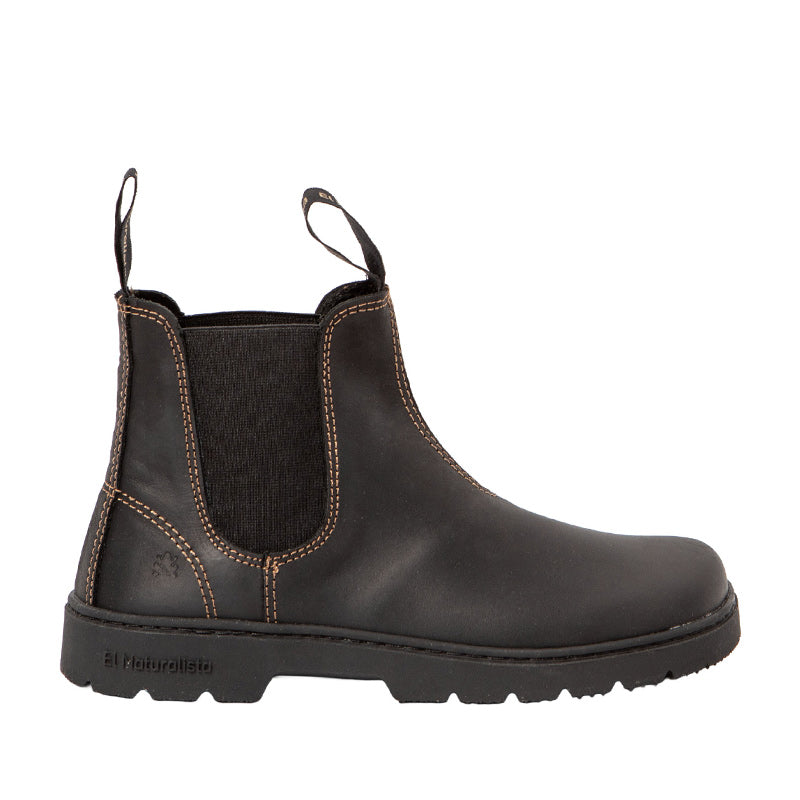 El Naturalista Barefoot Arizona Nomada Chelsea Boot - Black, outer side view.