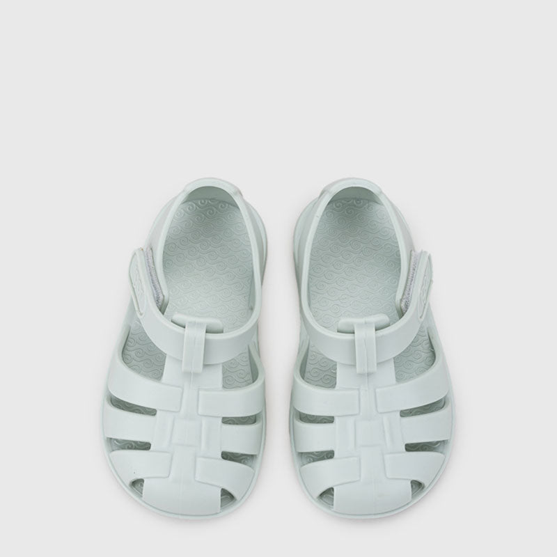 Pair of Igor Nemo Jelly Shoes in mint, top view.