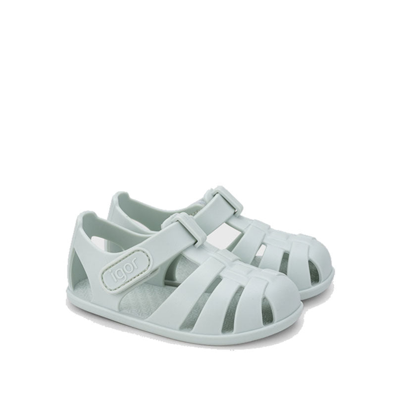 Pair of Igor Nemo Jelly Shoe in mint, angled view showing outer side and front.