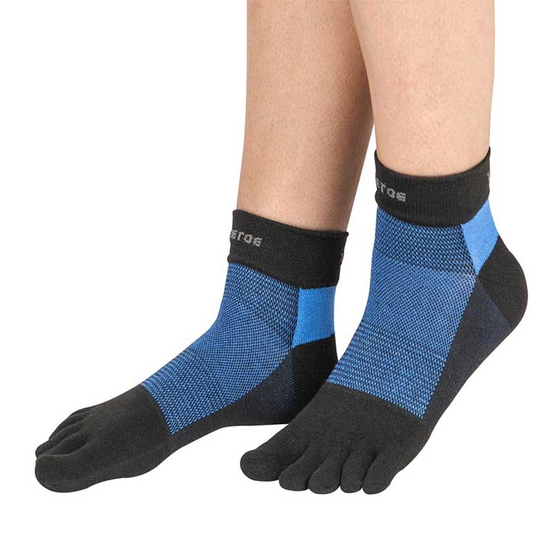 Person wearing TOETOE Adults Outdoor Liner Trainer Toe Socks - Blue.