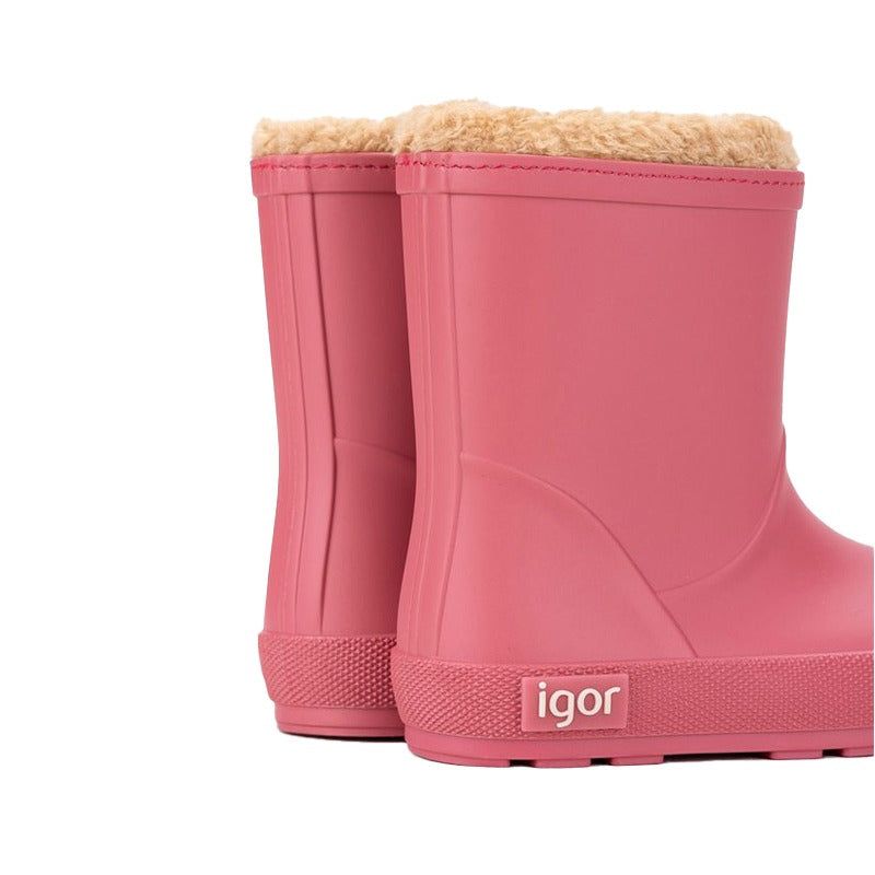 Pair of Igor Yogi Barefoot Warm Wellington Boots - Frambuesa Raspberry, rear and outer side view.