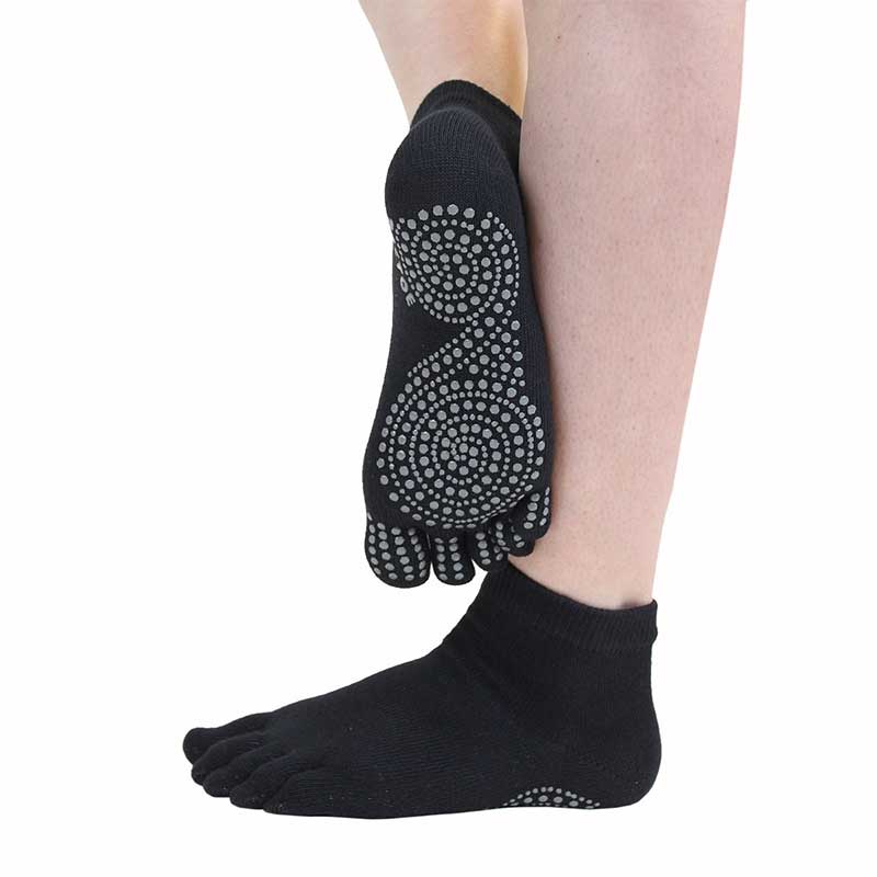 TOETOE Adults Anti-Slip Sole Trainer Toe Socks - Black